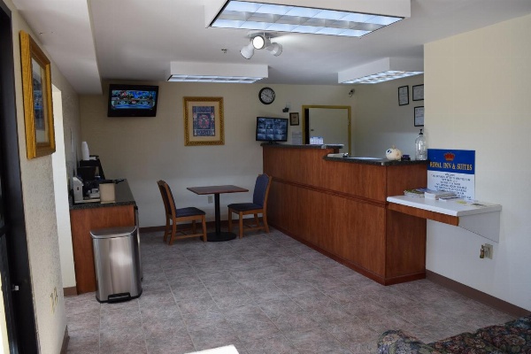 Royal Inn & Suites image 6